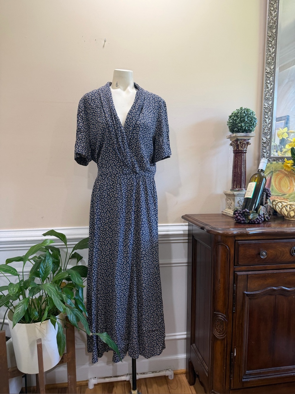 Vintage Liz Claiborne Women's Navy Blue Ditsy Midi Dress